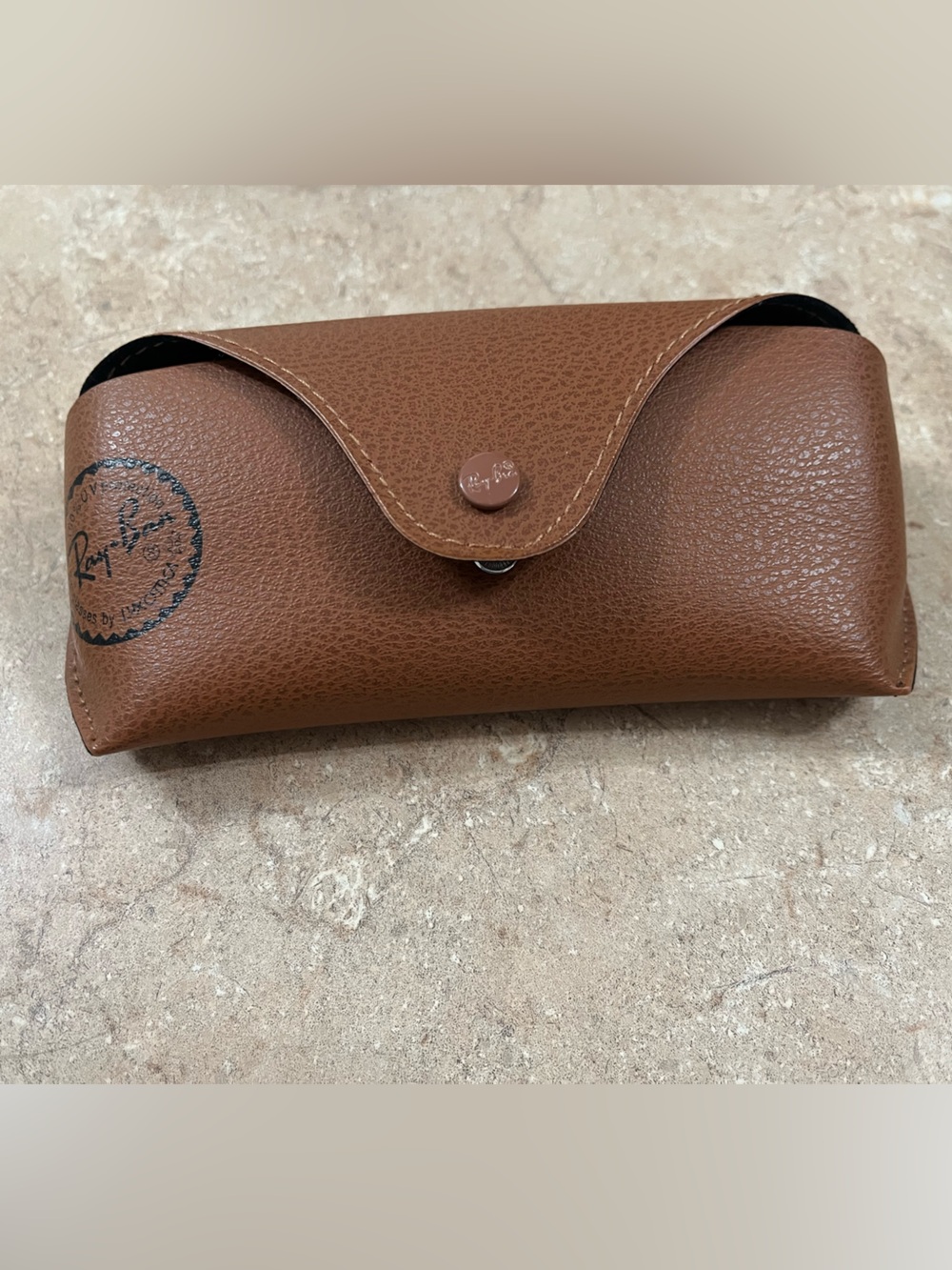 Ray-Ban Laramie tortoise sunglasses - Picture 15 of 16